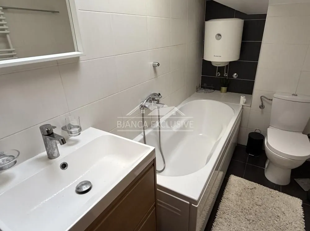 Prodaja, trosoban stan, 93m², Autokomanda, Voždovac Sve Podlokacije