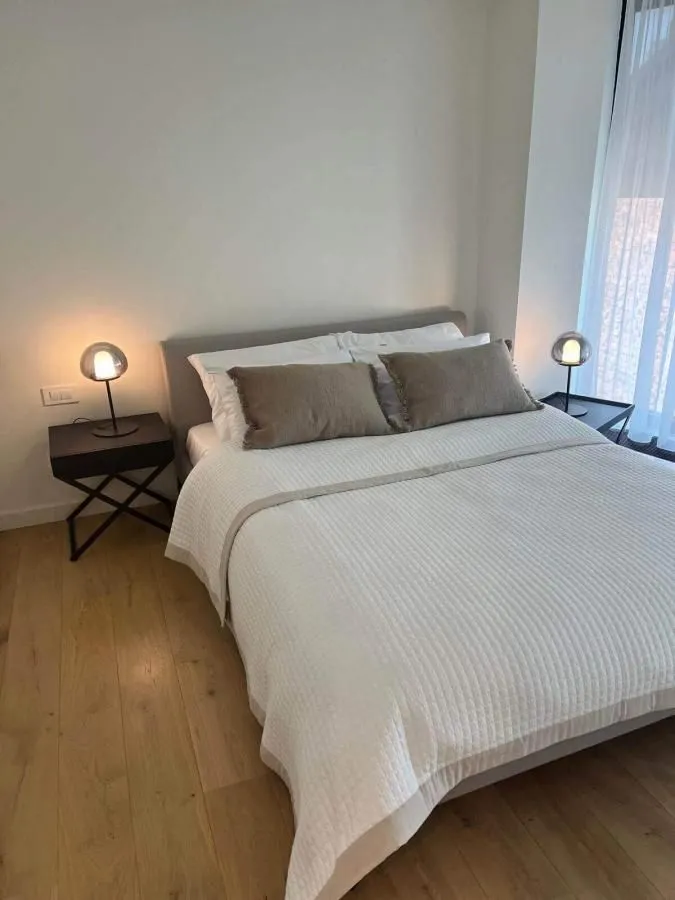 Izdavanje, trosoban stan, 162m², Stari Grad, Beograd