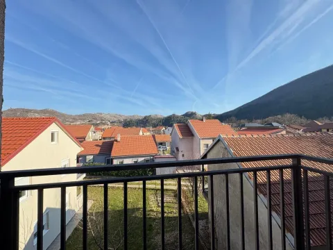 Rent, one bedroom apartment, 37m², Gruda, Cetinje - image 4