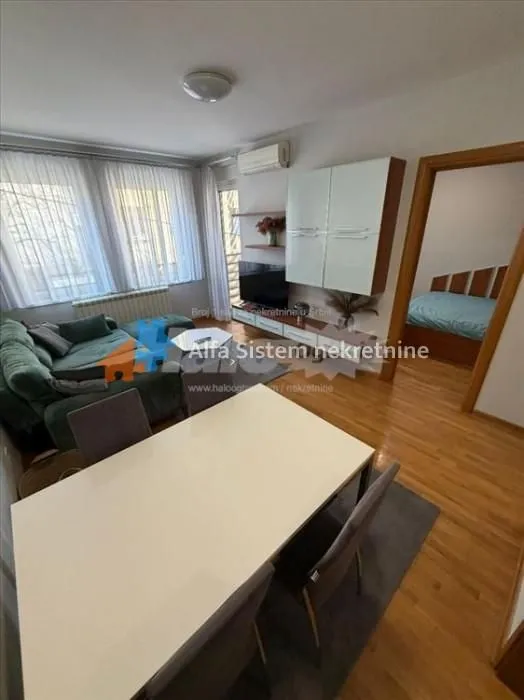 Rent, apartment, 44m², Đeram Pijaca, Beograd