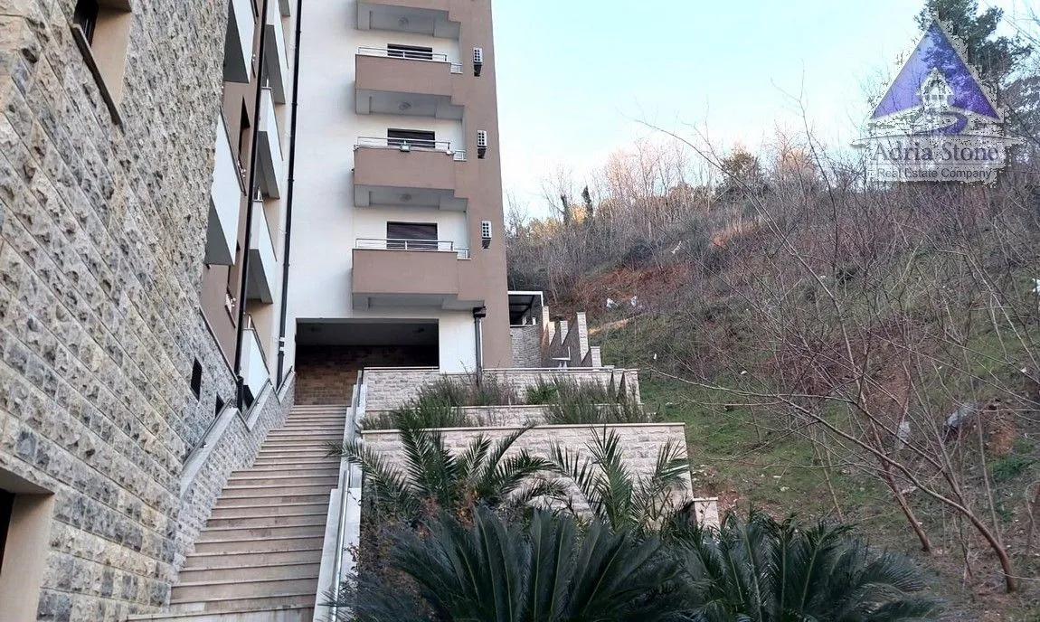 Prodaja, jednosoban stan, 50m², Bečići, Budva