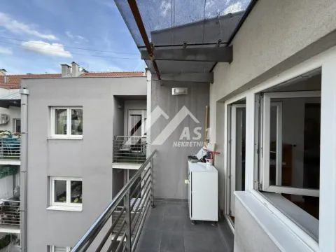 Izdavanje, četvorosoban stan, 80m², Bulevar Oslobodjenja, Novi Sad Sve Podlokacije - image 14