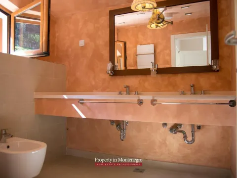 Prodaja, kuća, 585m², Stoliv, Kotor - image 41