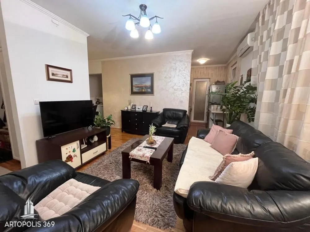 Prodaja, trosoban stan, 75m², Zvezdara Sve Podlokacije, Beograd