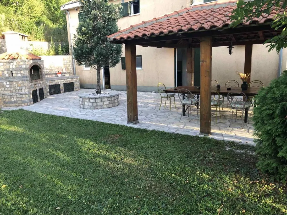 Rent, house, 140m², Nikšić, Crna Gora