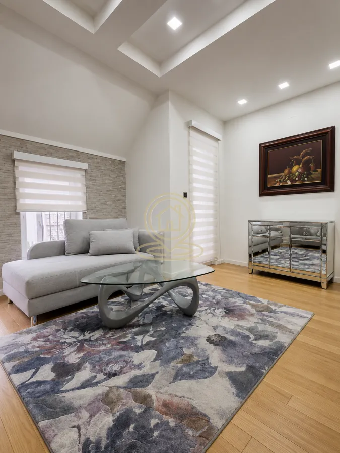 Rent, apartment, 131m², Bogoslovija, Palilula Sve Podlokacije