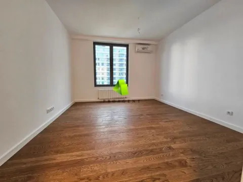 Prodaja, trosoban stan, 130m², Medijana, Niš - image 8