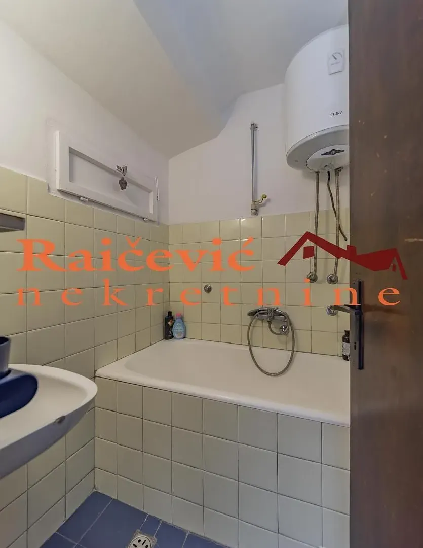 Prodaja, trosoban stan, 96m², Savski Venac, Beograd