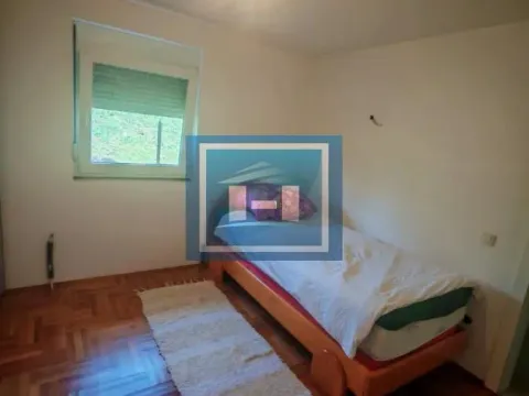 Rent, house, 60m², 4. juli, Paraćin - image 5