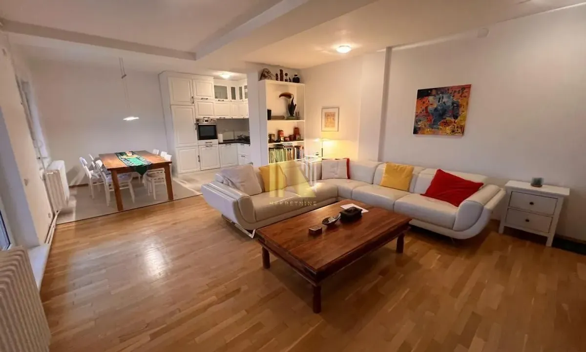 Prodaja, dvosoban stan, 89m², Stari grad, Novi Sad