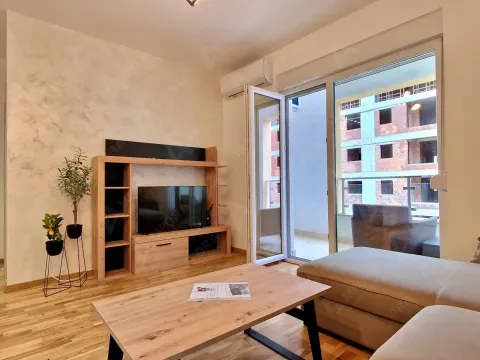 Rent, one bedroom apartment, 44m², Bečići, Budva - image 3