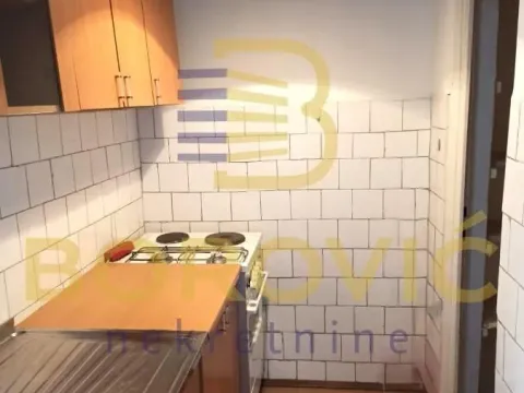 Izdavanje, trosoban stan, 63m², Skadarlija, Beograd - image 12