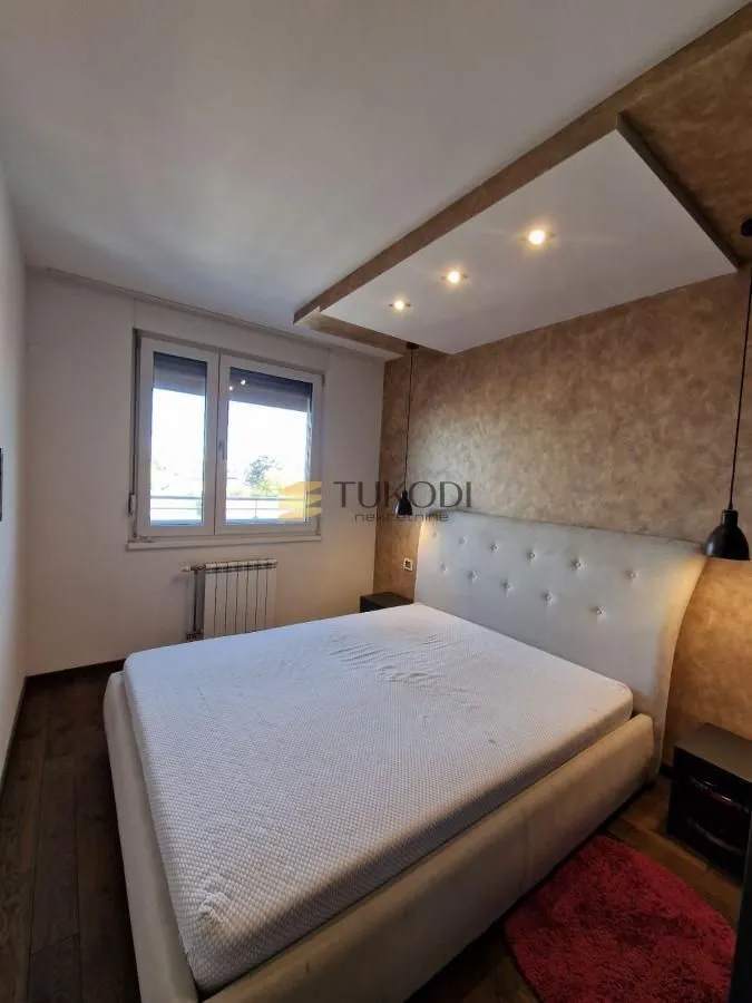 Prodaja, trosoban stan, 86m², Adamovićevo Naselje, Novi Sad Sve Podlokacije