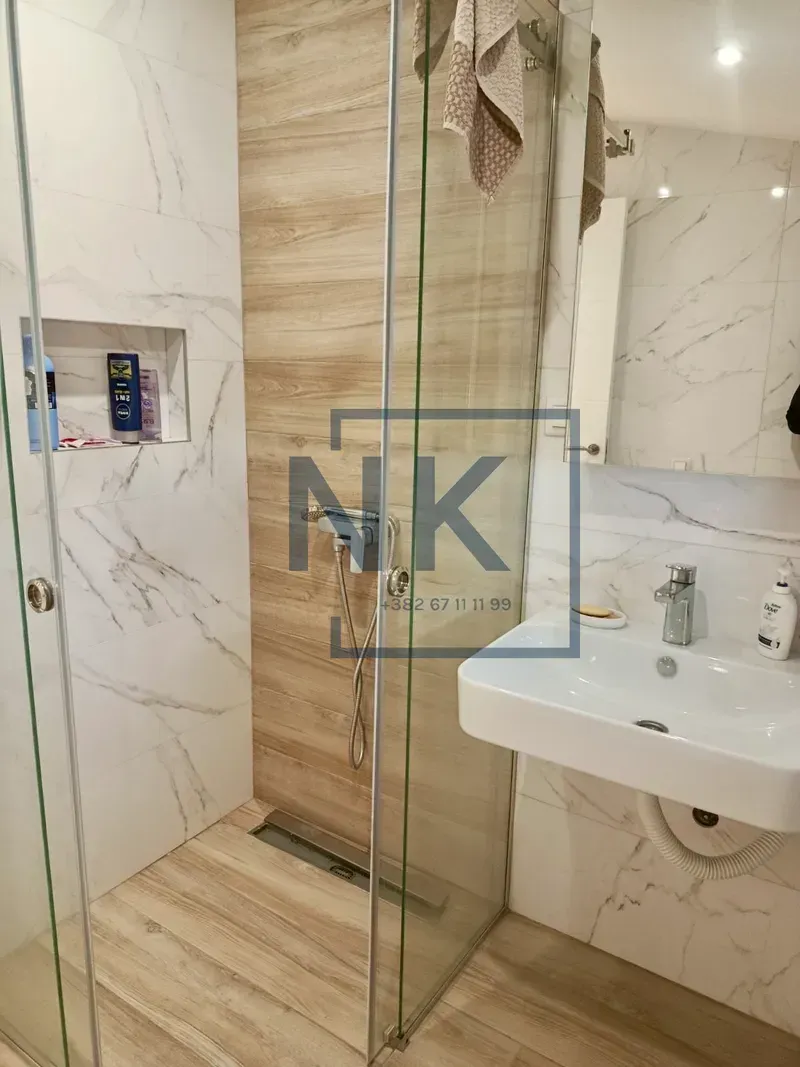Izdavanje, dvosoban stan, 100m², Preko Morače, Podgorica
