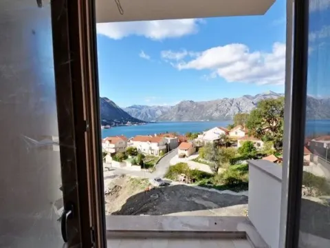 Prodaja, stan, 50m², Dobrota, Kotor - image 2