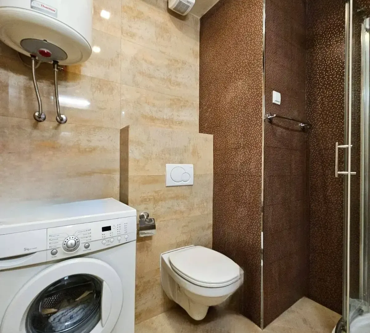 Prodaja, trosoban stan, 90m², Rozino, Budva