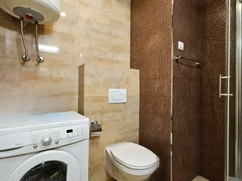 Prodaja, trosoban stan, 90m², Rozino, Budva - image 18