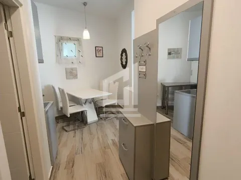 Sale, one bedroom apartment, 35m², Bečići, Budva - image 2