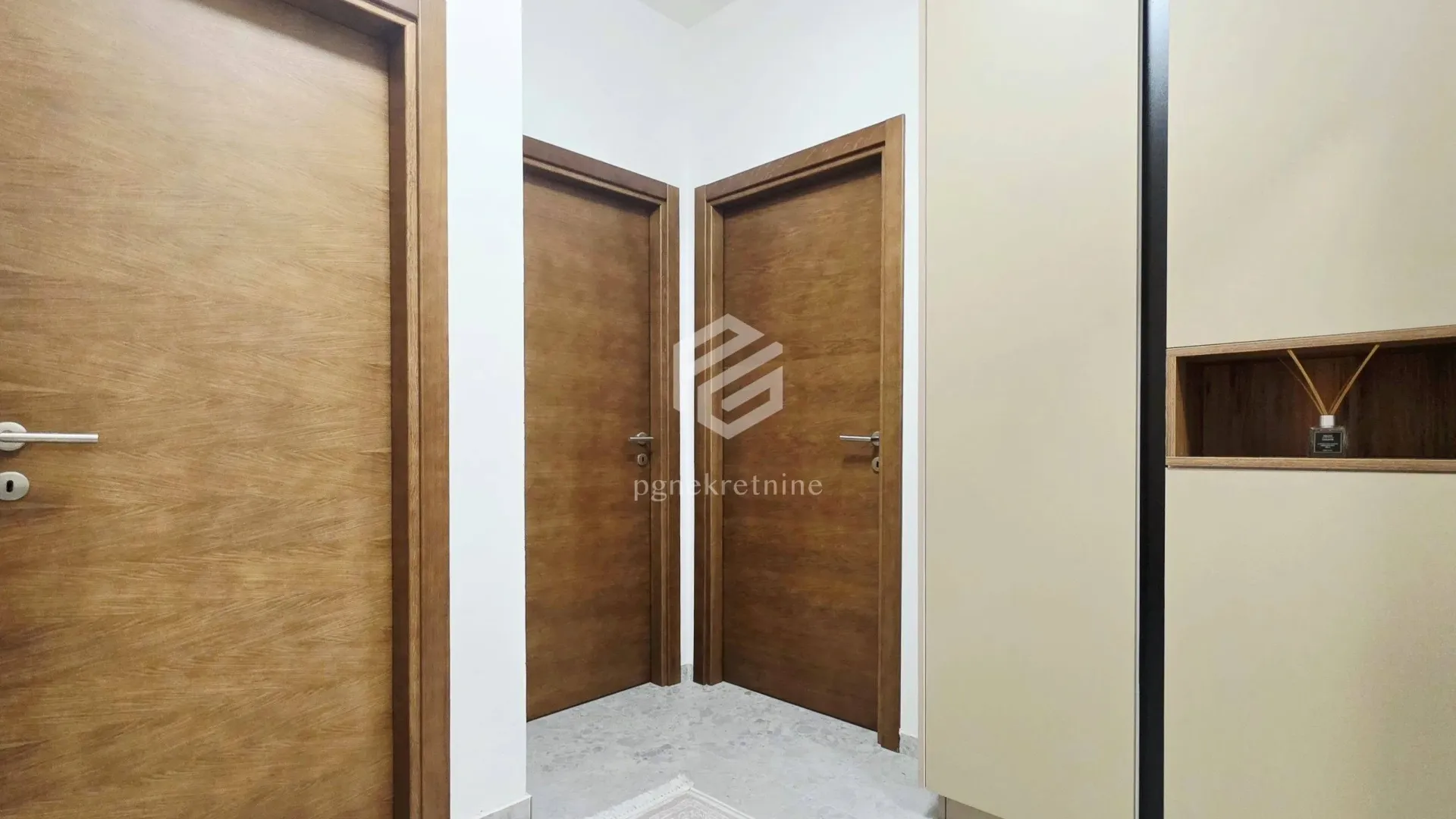 Rent, two bedroom apartment, 65m², Vezirov Most, Podgorica