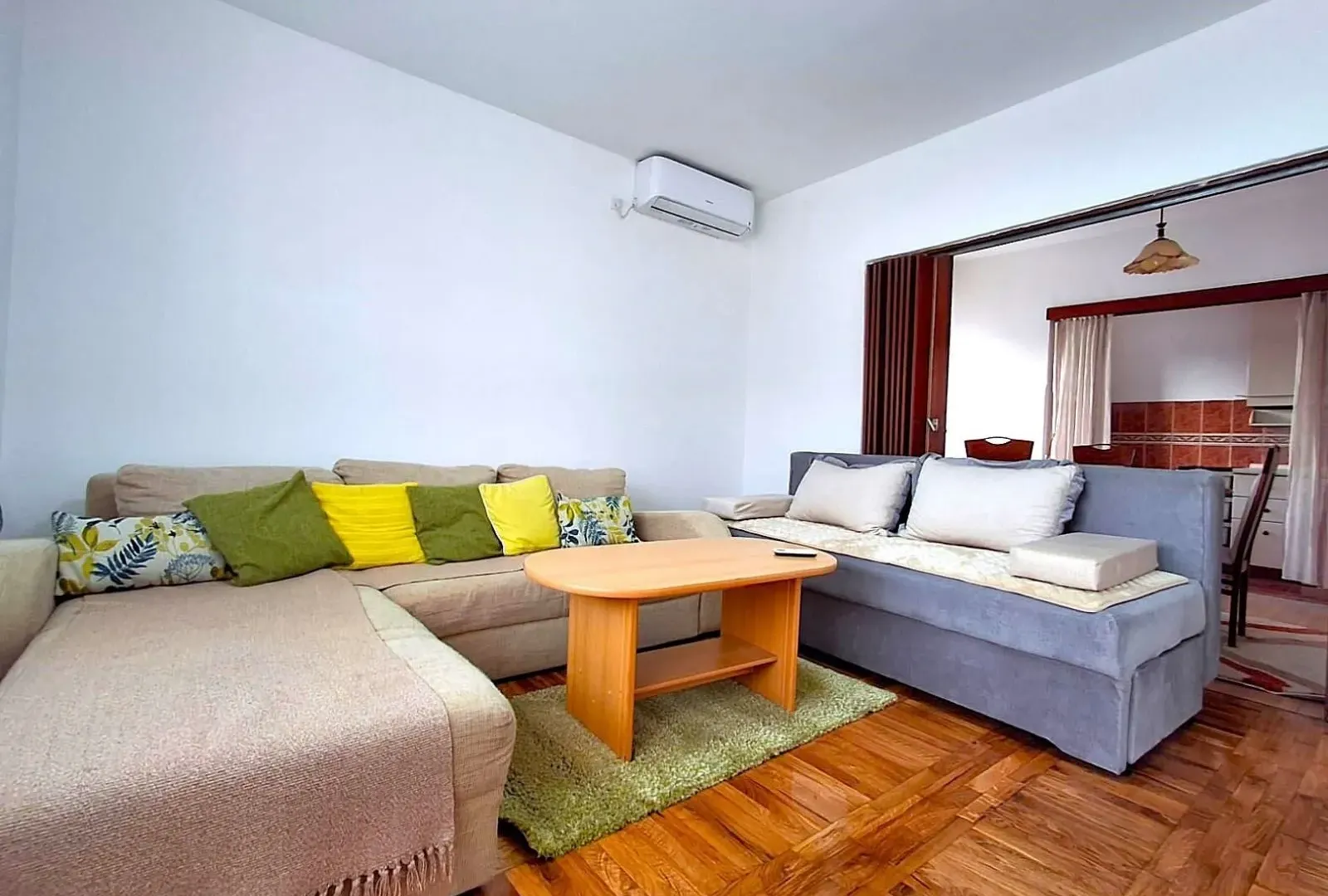 Izdavanje, kuća, 125m², Masline, Podgorica
