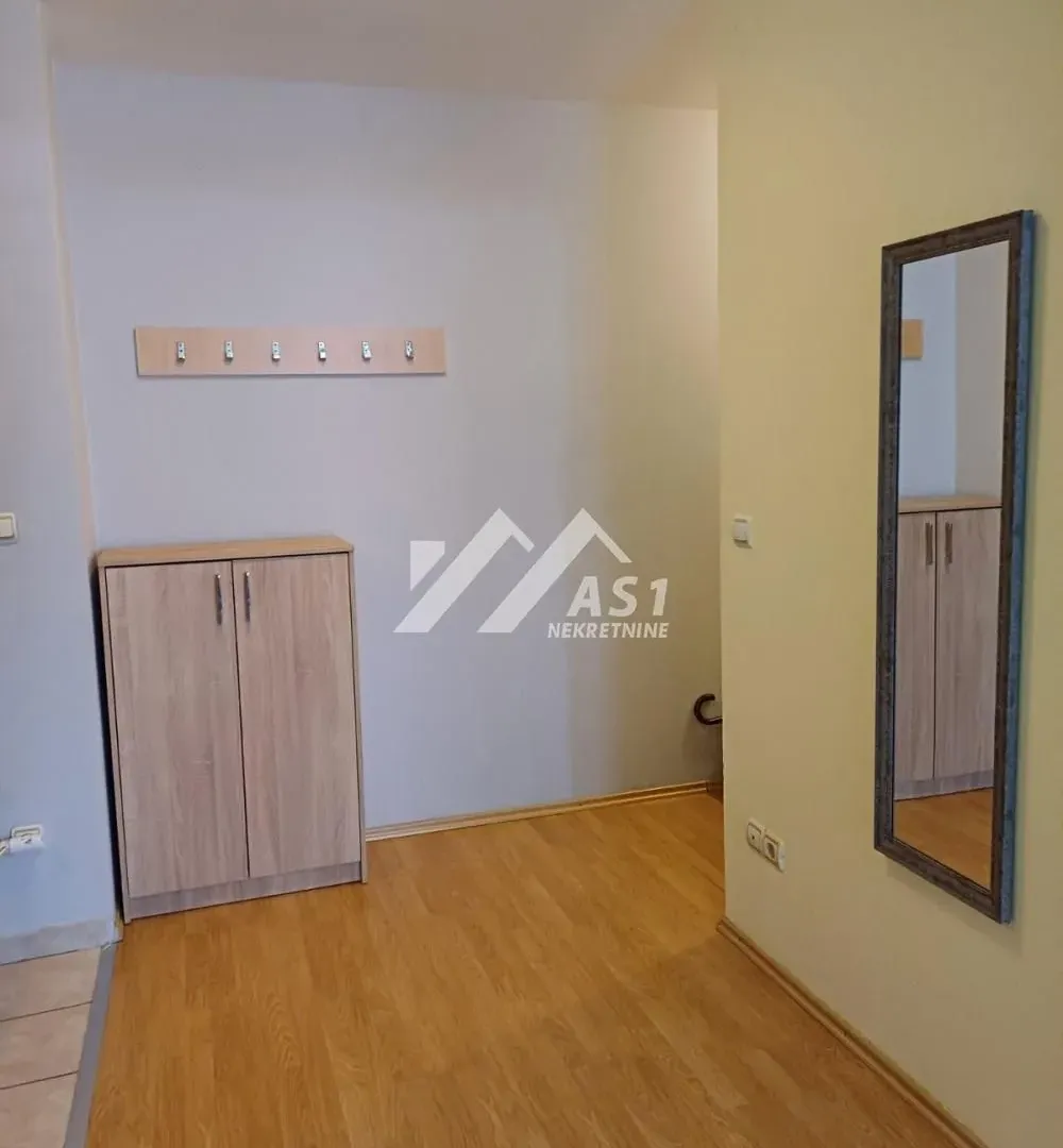 Izdavanje, dvosoban stan, 52m², Grbavica, Novi Sad Sve Podlokacije