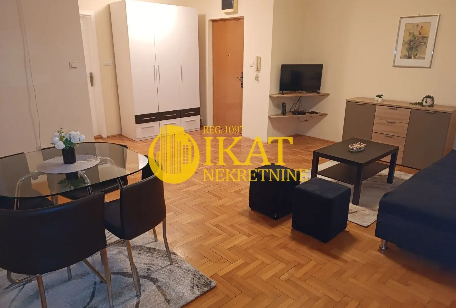 Rent, two bedroom apartment, 56m², Čukarica, Beograd