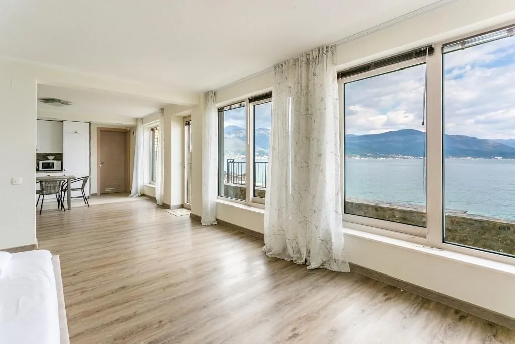 Prodaja, kuća, 240m², Krašići, Tivat
