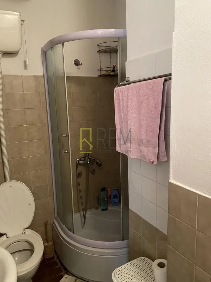 Rent, one bedroom apartment, 42m², Blok 6, Podgorica