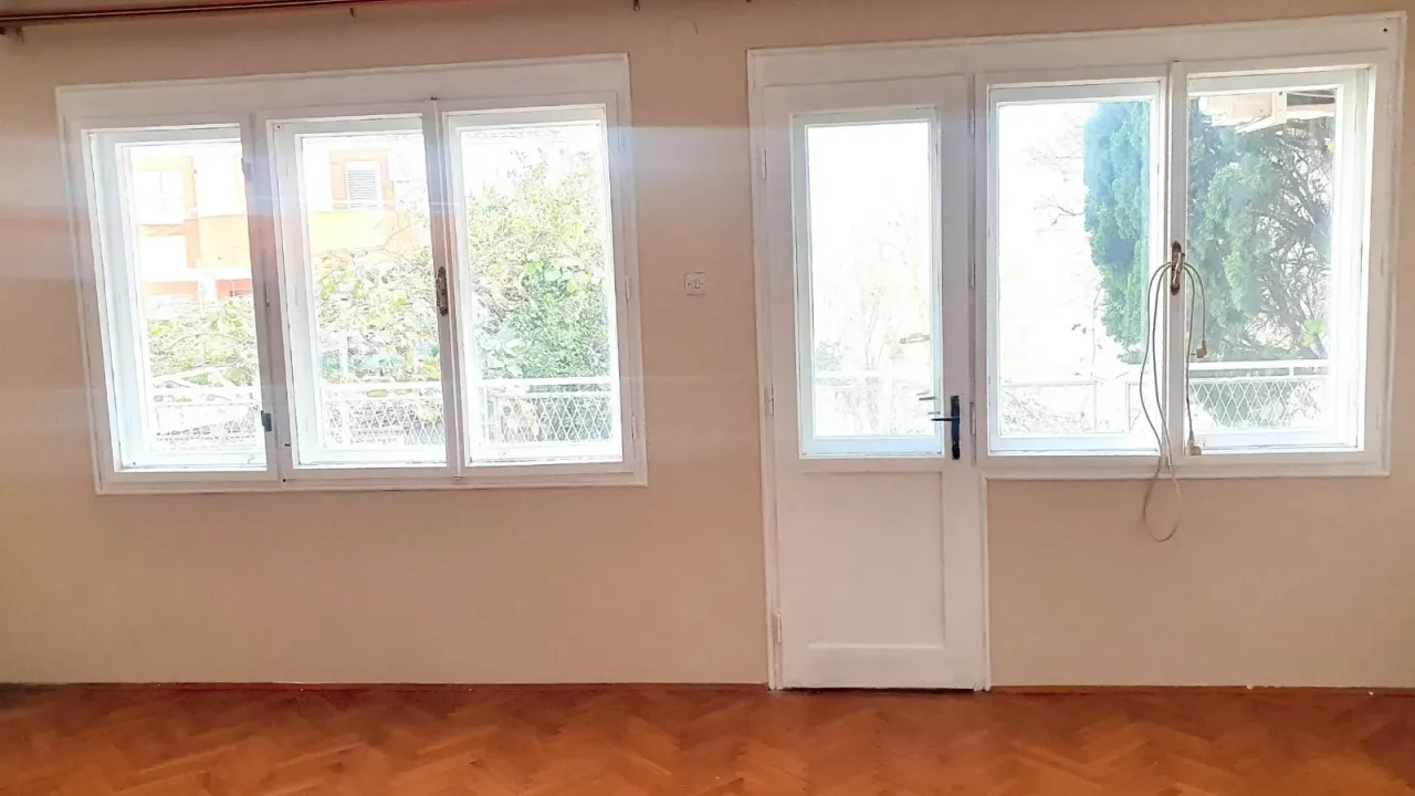 Rent, parking/garage, 150m², Momišići, Podgorica