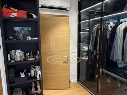 Izdavanje, trosoban stan, 89m², Savski Venac, Beograd - image 12