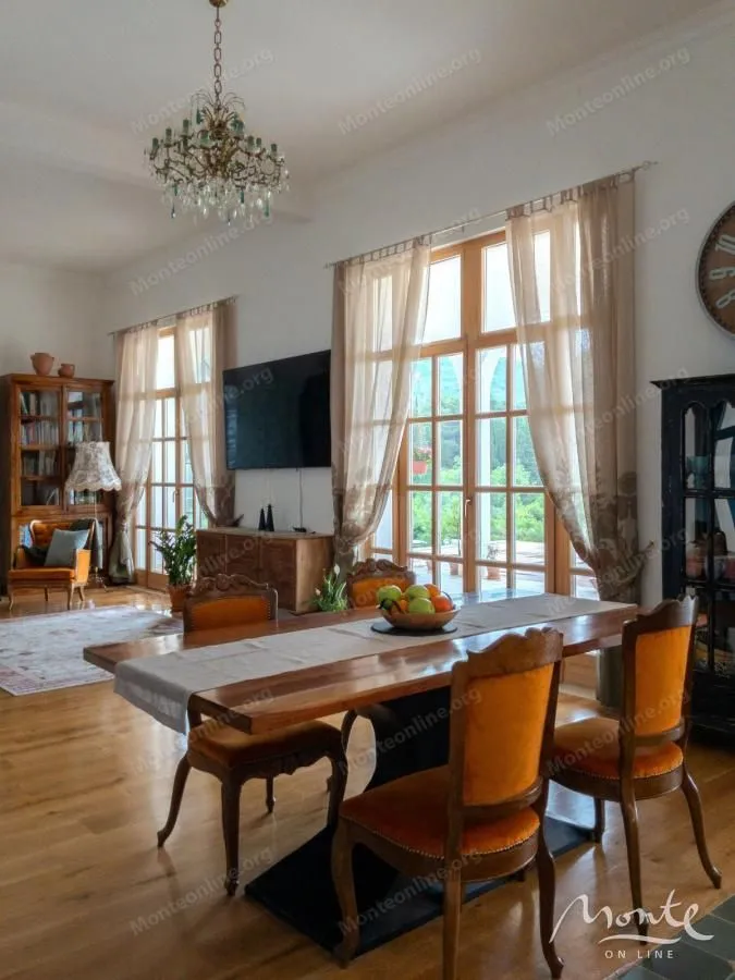 Sale, house, 354m², Ratiševina, Herceg Novi
