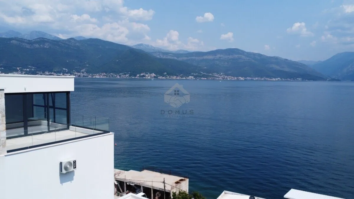 Prodaja, kuća, 315m², Krašići, Tivat