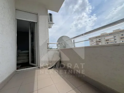 Izdavanje, dvosoban stan, 71m², Tuški Put, Podgorica - image 14