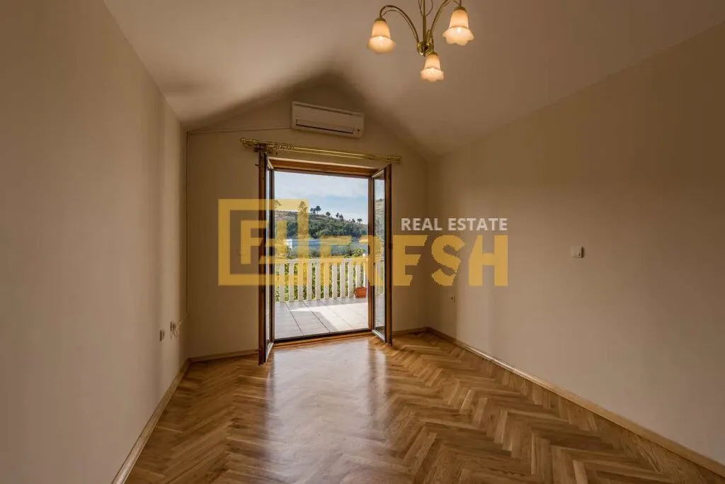 Rent, house, 370m², Zabjelo, Podgorica