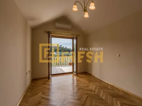 Izdavanje, kuća, 370m², Zabjelo, Podgorica - image 11