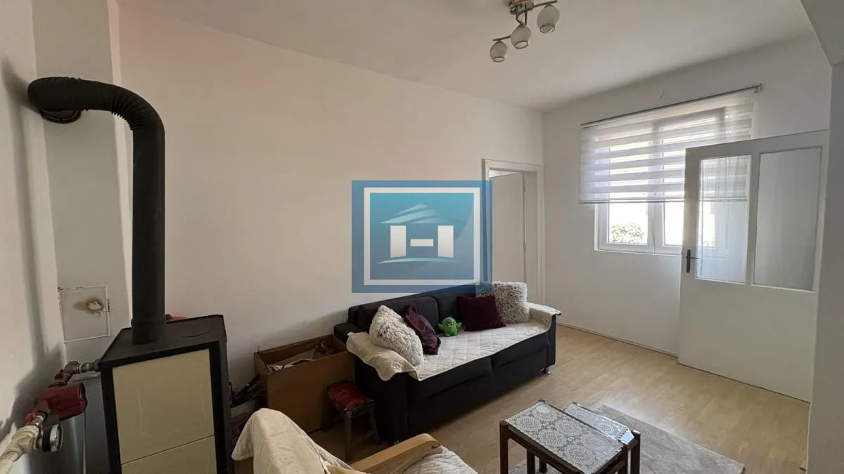 Prodaja, dvosoban stan, 64m², Vašarište, Jagodina