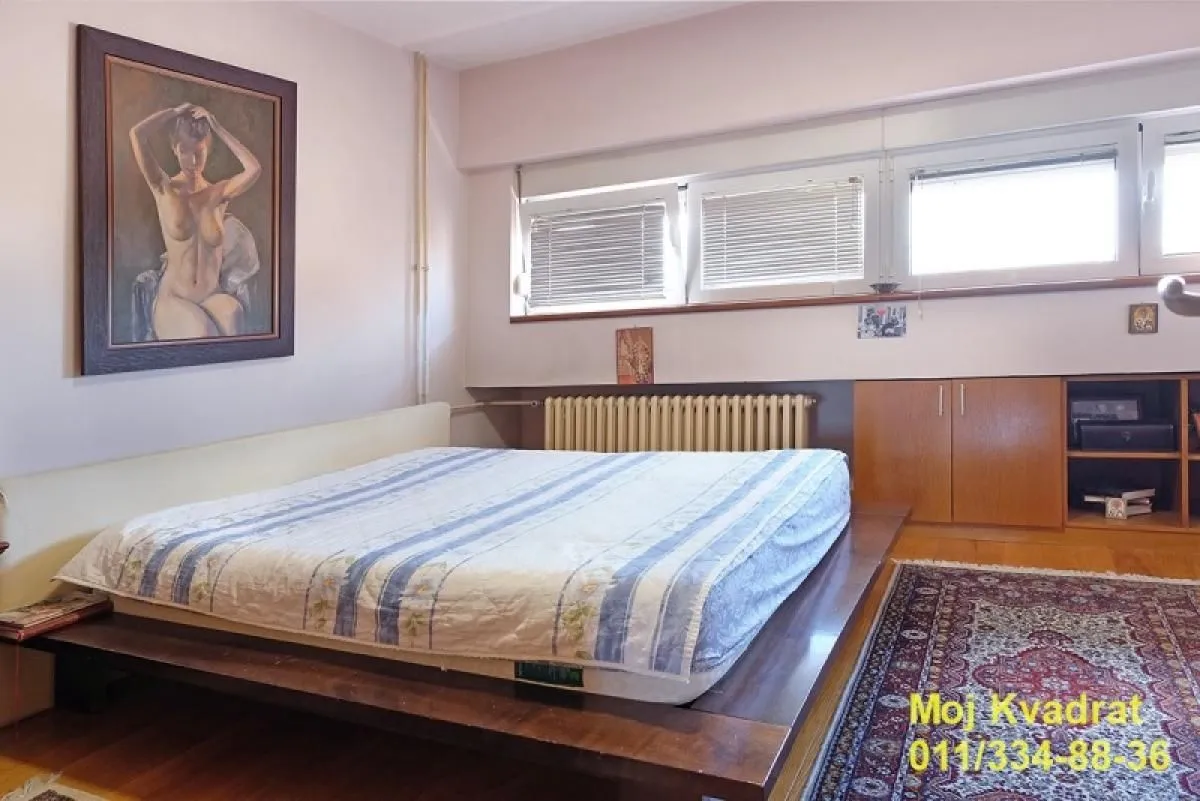 Sale, house, 250m², Voždovac Sve Podlokacije, Beograd