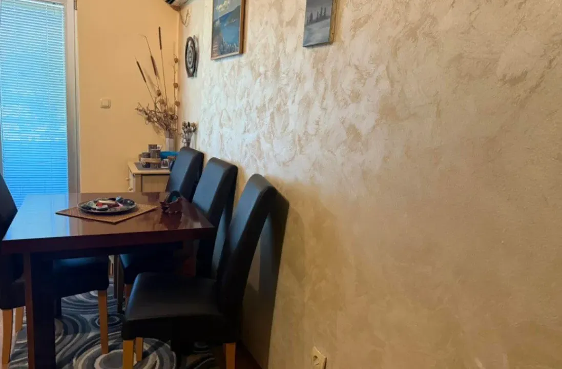 Izdavanje, jednosoban stan, 42m², Bečići, Budva