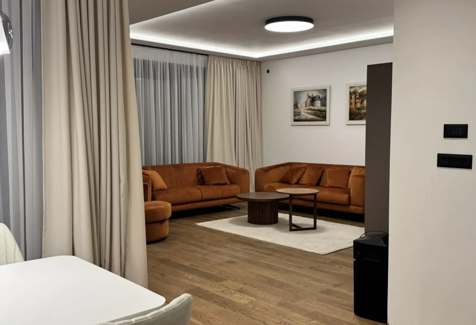 Izdavanje, kuća, 225m², Gornja Gorica, Podgorica