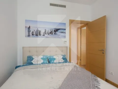 Prodaja, dvosoban stan, 77m², Centar, Budva - image 8