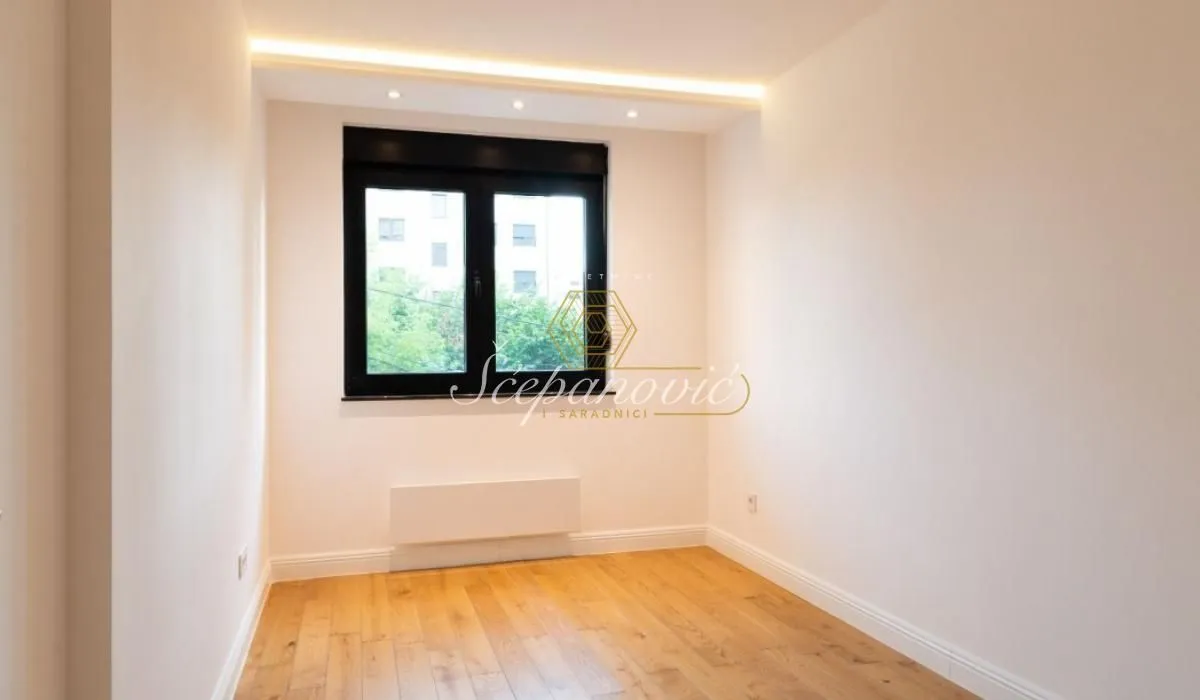 Sale, four bedroom apartment, 96m², Crveni Krst, Beograd