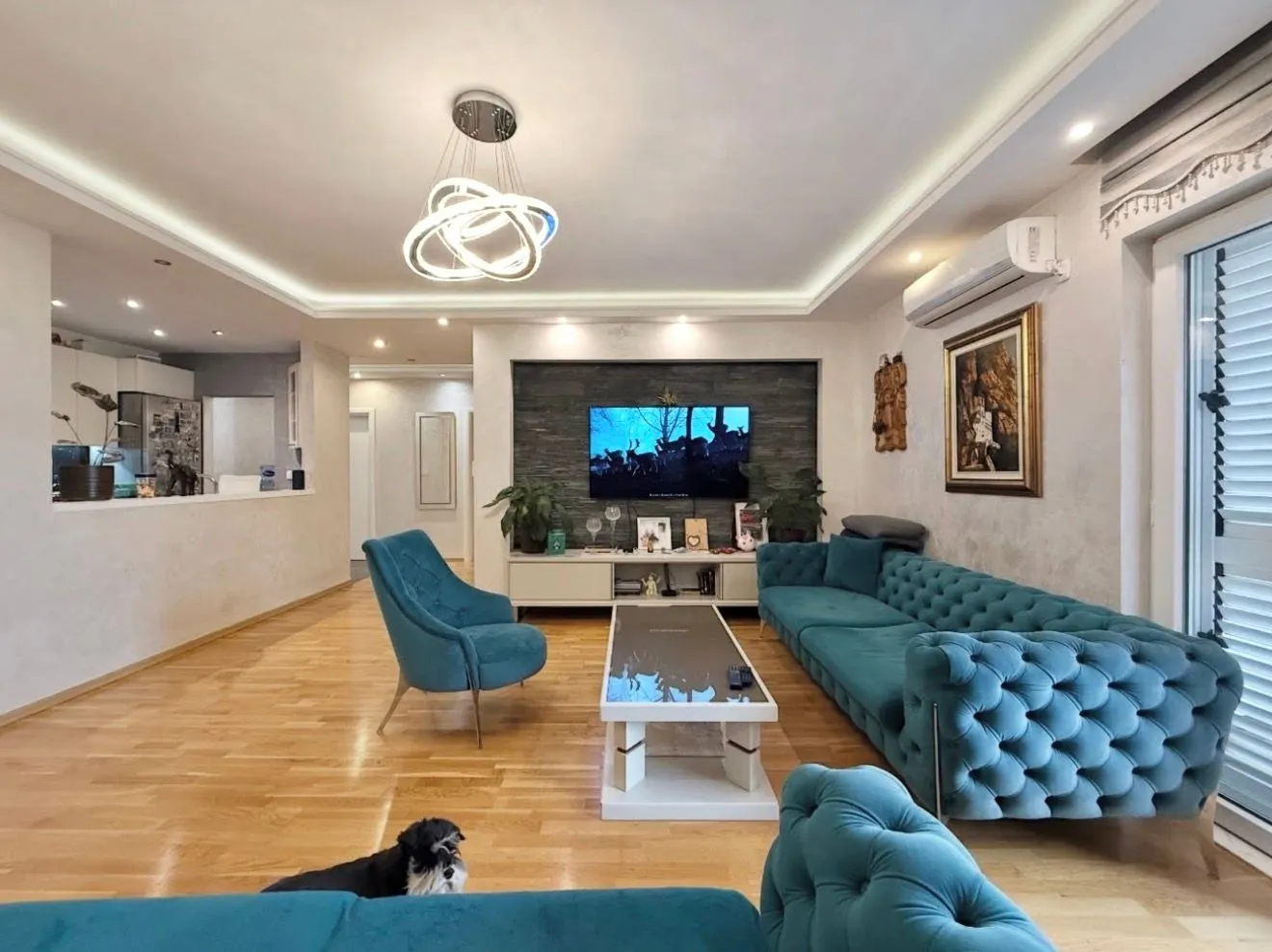 Prodaja, trosoban stan, 140m², Momišići, Podgorica