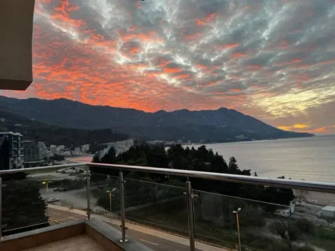 Three Bedroom Apartment for Short Term Rental, 185m2, Bečići, Budva