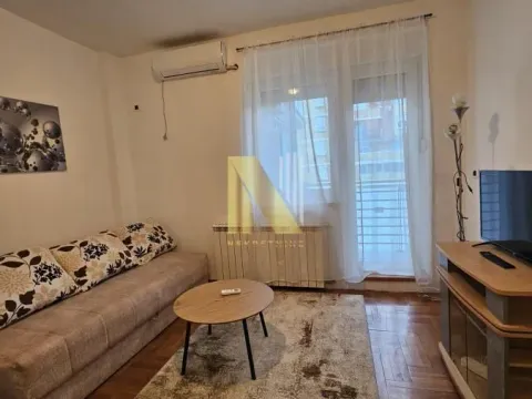 Rent, studio apartment, 26m², Bulevar Oslobodjenja, Novi Sad Sve Podlokacije - image 7