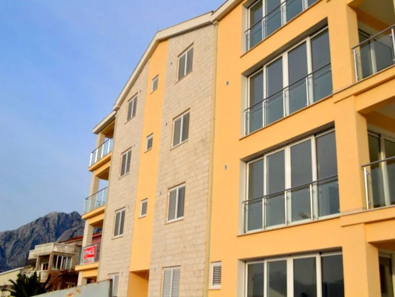 Prodaja, stan, 68m², Dobrota, Kotor