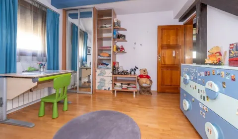 Rent, three bedroom apartment, 108m², Autobuska stanica, Podgorica - image 8