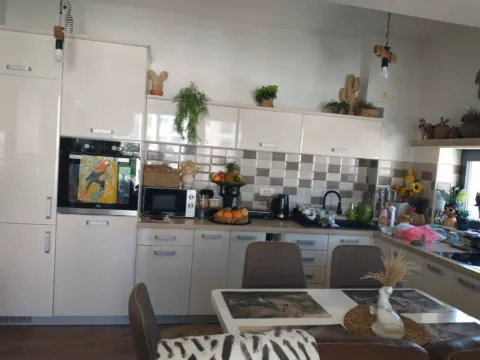Prodaja, dvosoban stan, 63m², Bar, Crna Gora - image 2