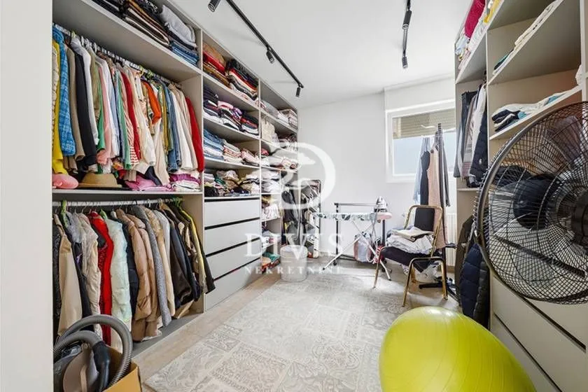 Prodaja, četvorosoban stan, 176m², Novi Beograd Sve Podlokacije, Beograd