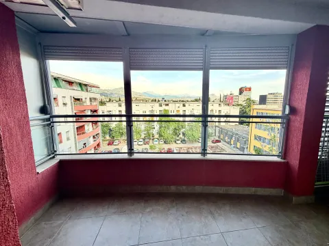 Izdavanje, jednosoban stan, 52m², Preko Morače, Podgorica - image 9