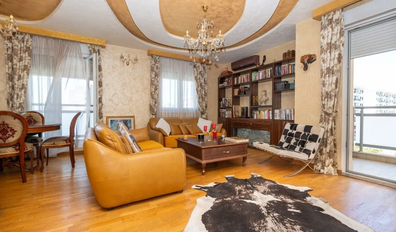 Rent, three bedroom apartment, 98m², City Kvart, Podgorica